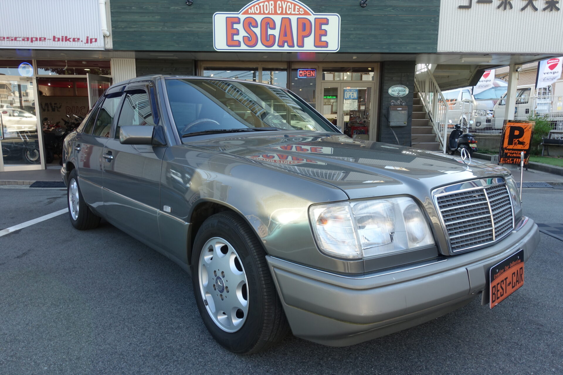 Mercedes・Benz E220 ディーラー車 走行50135Km