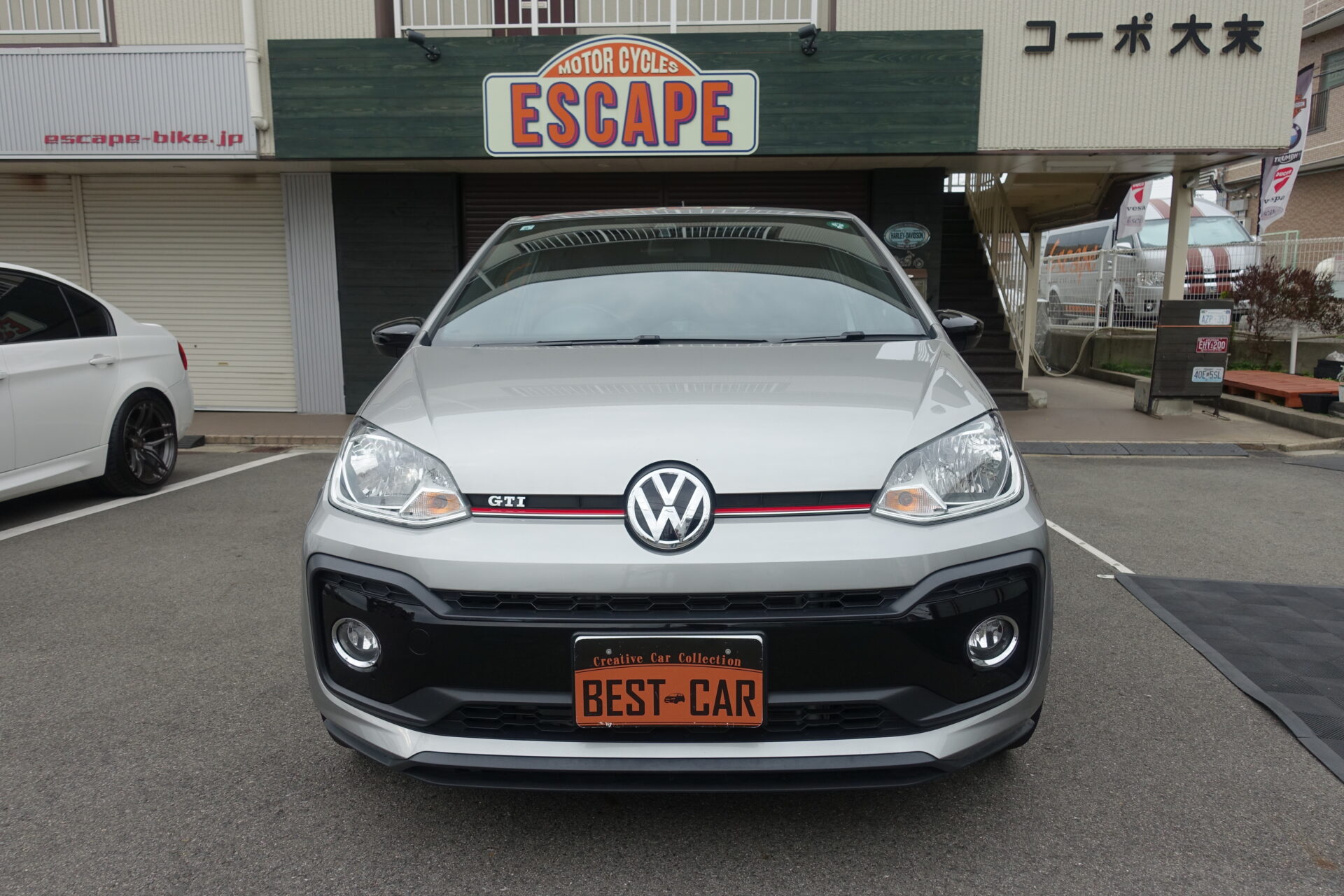 2019ｙ ＶＷ アップ！ＧＴＩ ６速マニュアル車 純正１７インチアルミ レッドブレーキキャリパー